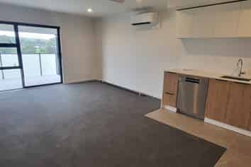 303/32 Shortfin Place, Flat Bush