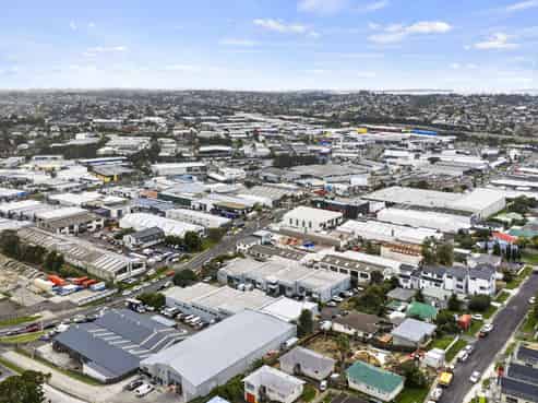 424sqm industrial – vacant possession
