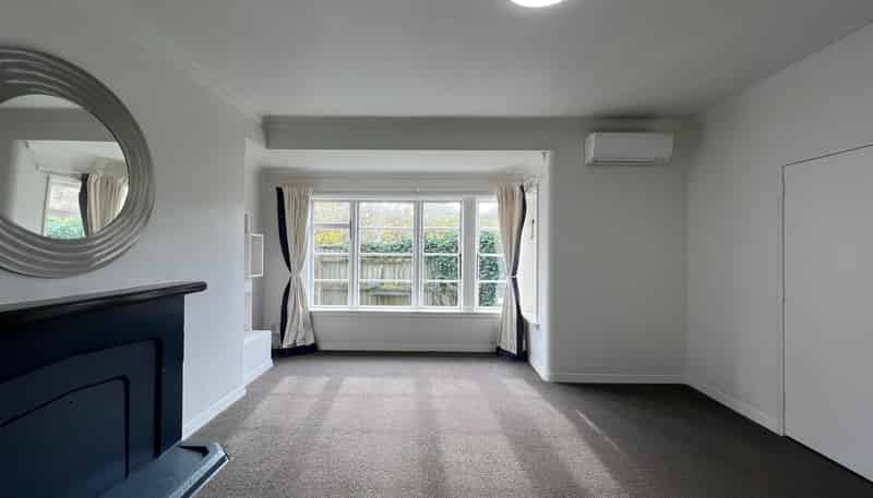 77 Woburn Road, Woburn
