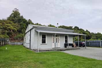 3 Simpson Street, Ross