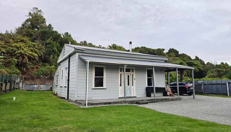 3 Simpson Street, Ross