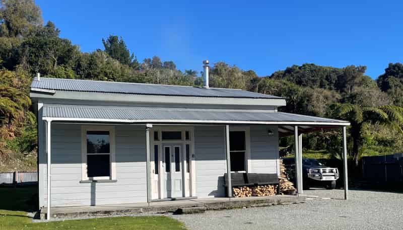 3 Simpson Street, Ross