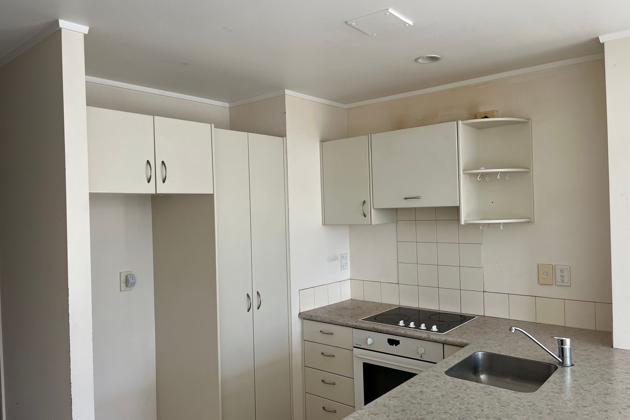 Birkenhead Living with Parking & Convenience - Vista 2