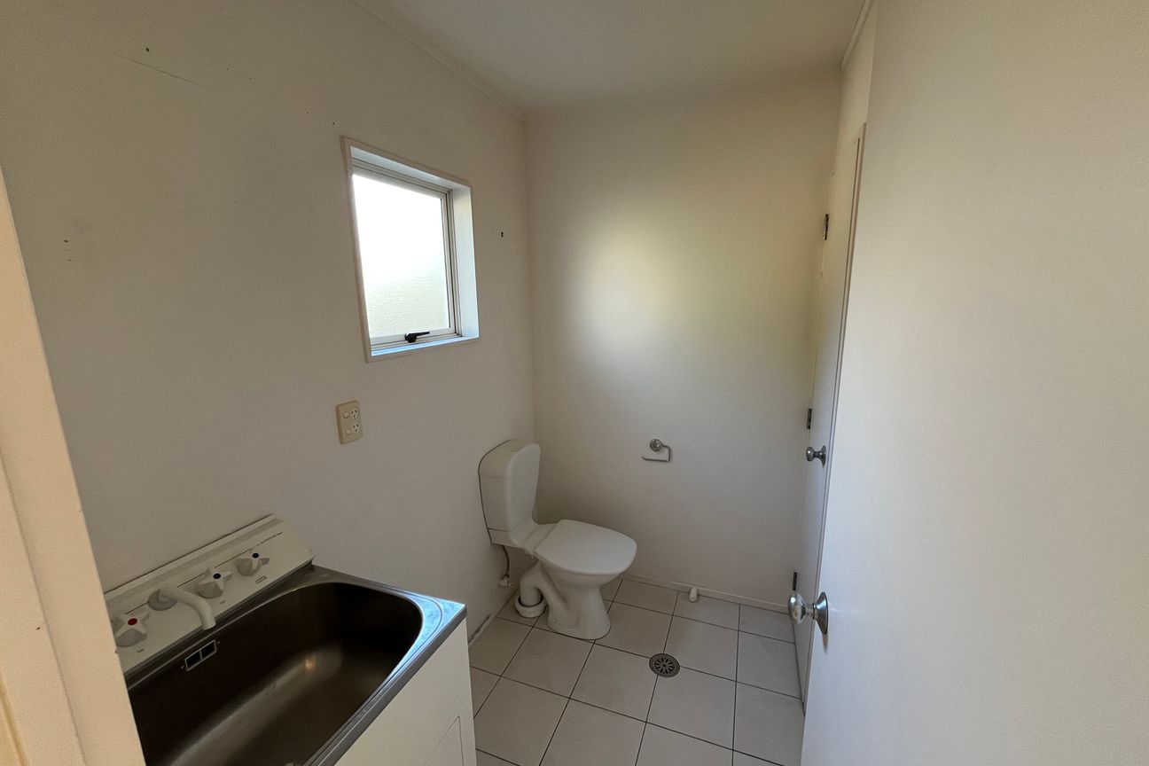 Birkenhead Living with Parking & Convenience - Vista 6