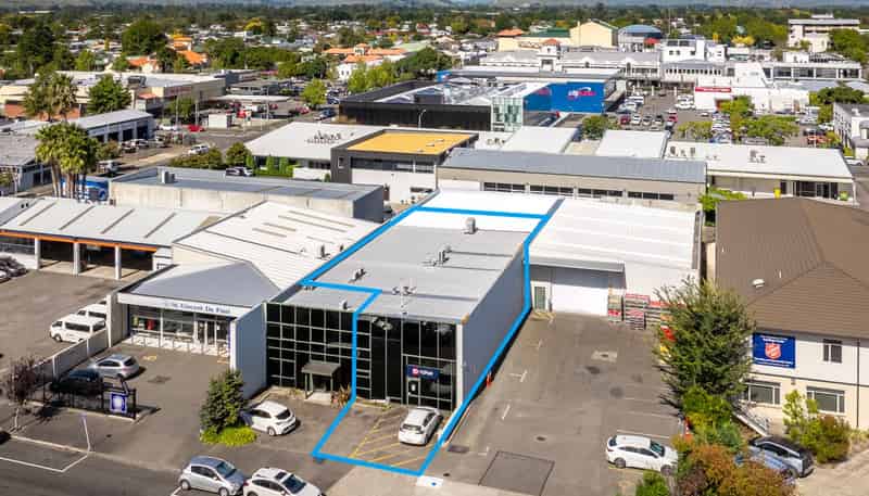 309 Avenue Road East, Hastings