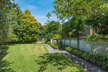 27 Tainui Street, Raumati Beach