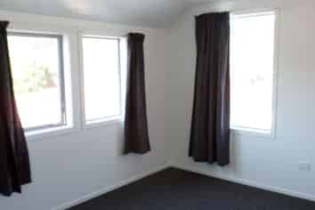 17 Agnew Street, North Dunedin