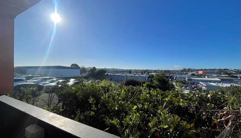  46 - 48 View Road, Wairau Valley