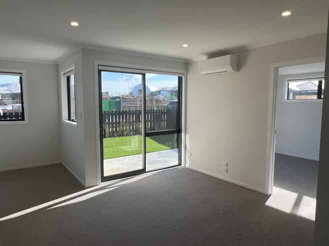 80 Pragma Rise, Rototuna North