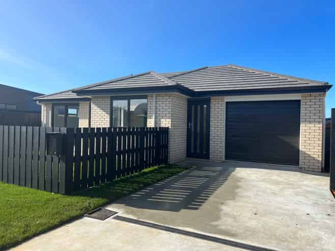 80 Pragma Rise, Rototuna North