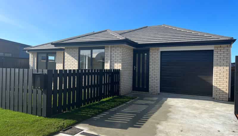 80 Pragma Rise, Rototuna North