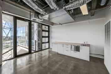 Light-Filled Remuera Office with Balcony