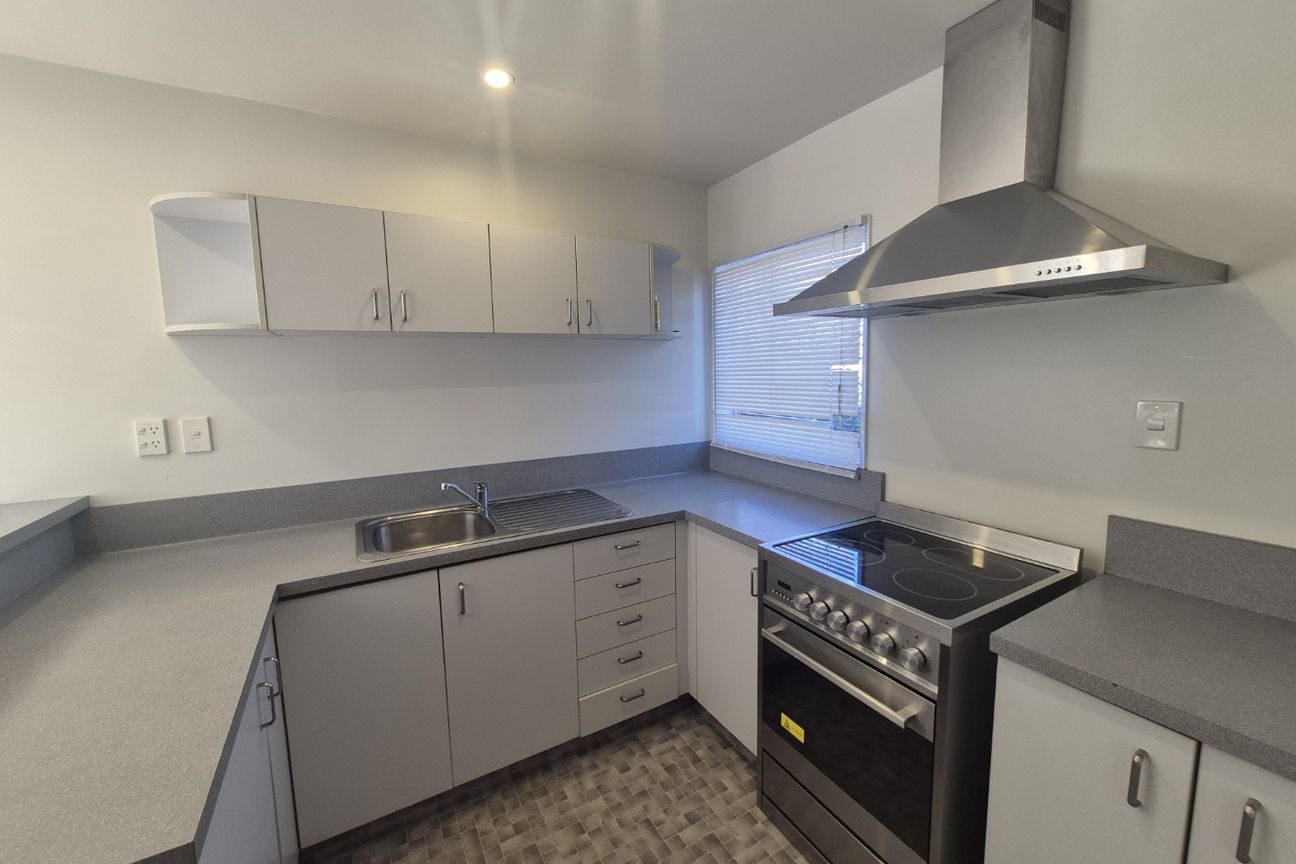Modern Three-Storey Townhouse in Prime Riccarton Location - Bild 2