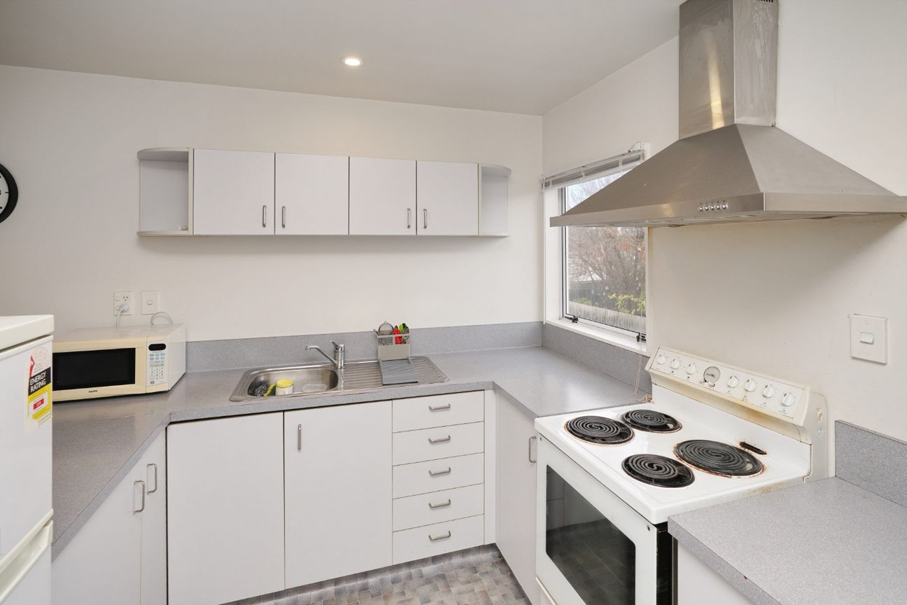 Modern Three-Storey Townhouse in Prime Riccarton Location - Widok 3