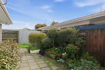 28B Grey Street, Glenholme