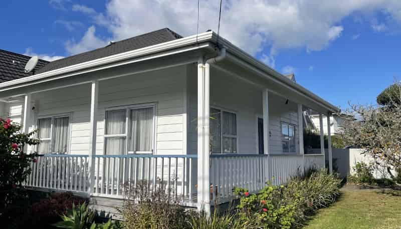 83 Queen Street, Northcote Point