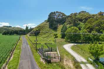 52 Longacre Road, Okoia