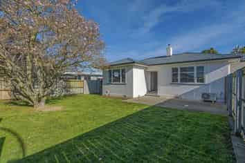 56 Shamrock Street, Takaro