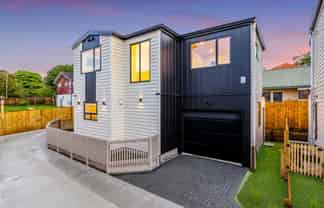 32C-32D Grande Vue Road, Hill Park