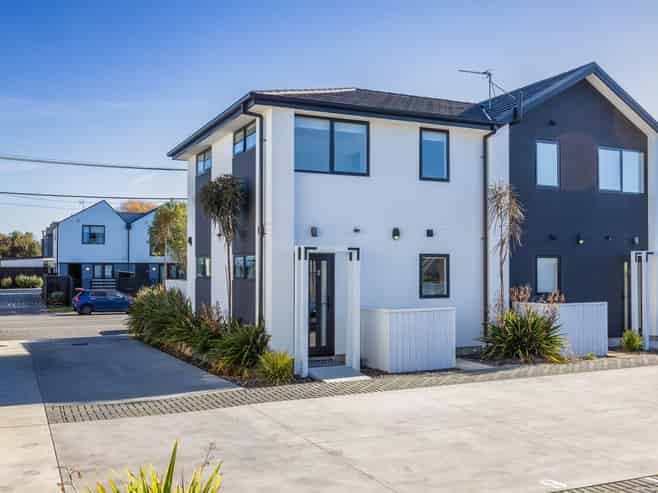 2/550 Barbadoes Street, Edgeware
