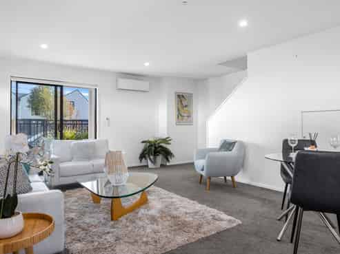 2/550 Barbadoes Street, Edgeware