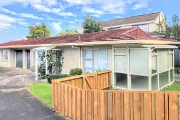 1/67 Campbell Road, Onehunga