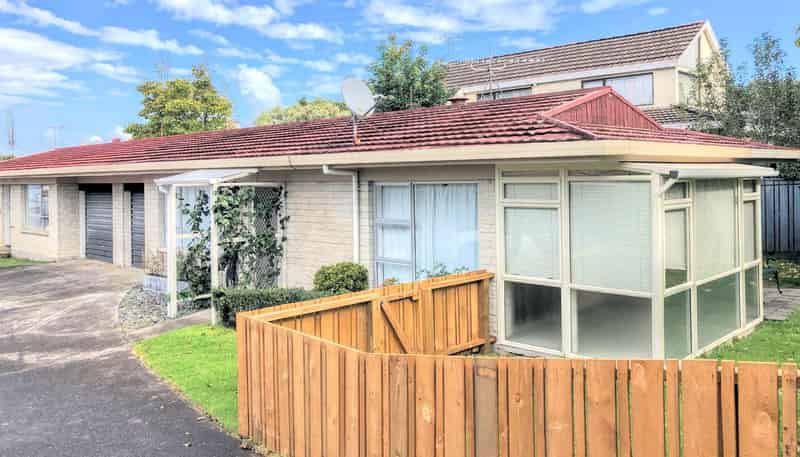 1/67 Campbell Road, Onehunga