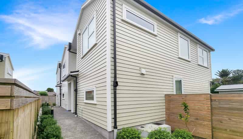 11/55 Britannia Street, Petone