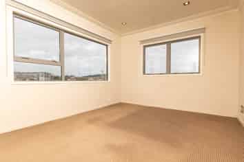 11/8 Western Springs Road, Morningside