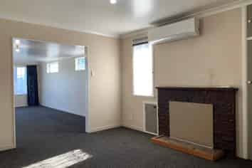 704 Riverslea Road South, Akina