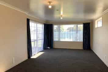 704 Riverslea Road South, Akina