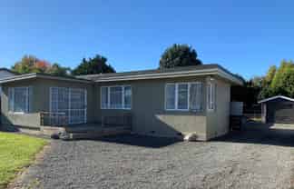 704 Riverslea Road South, Akina