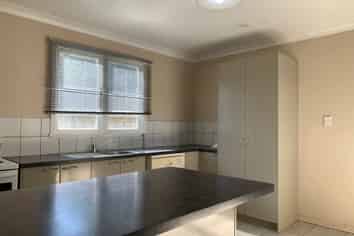 704 Riverslea Road South, Akina