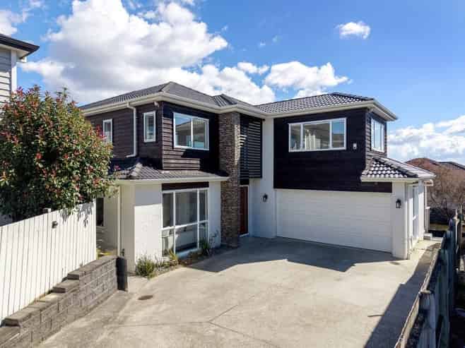 16 Evelina Lane, Flat Bush