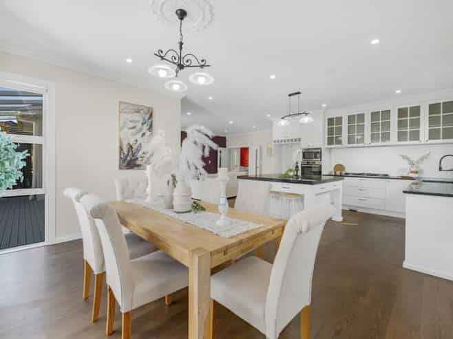 16 Evelina Lane, Flat Bush