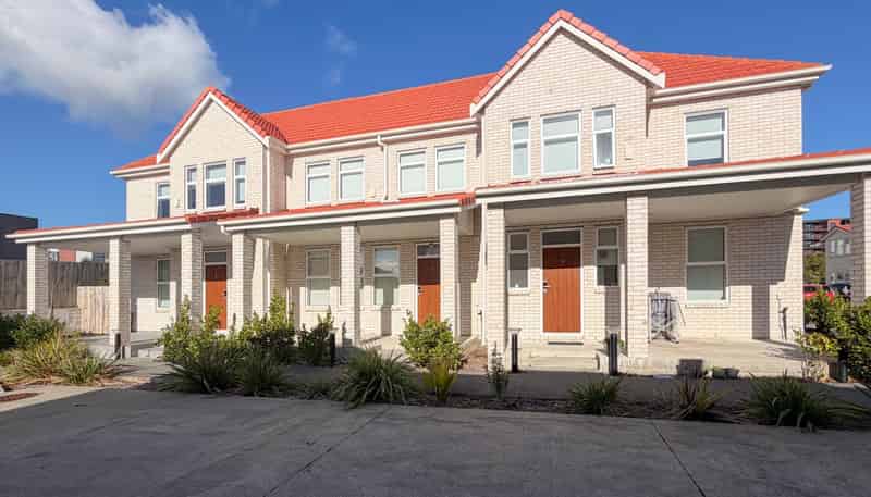 8 Whautapu Court, Avondale