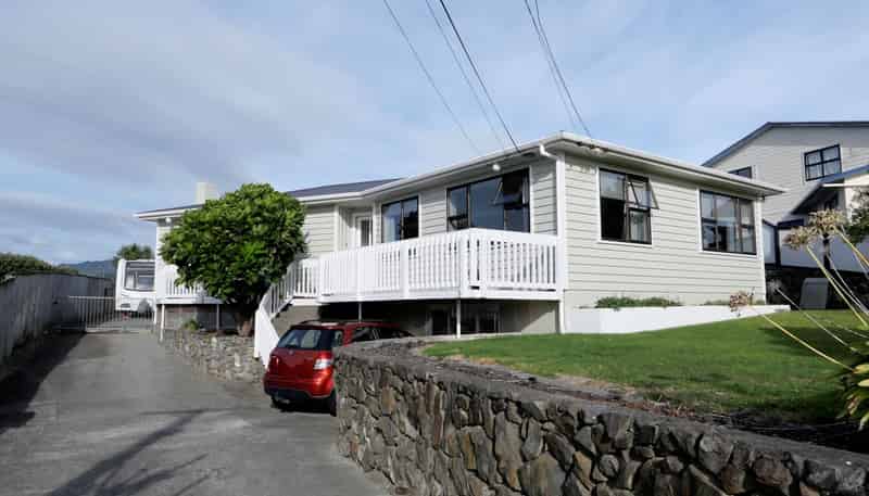 24 Francis Rd, Paraparaumu Beach