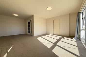 20 Bond Crescent, Forrest Hill
