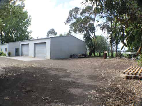 WAREHOUSE & SMART OFFICE - KAIRANGA