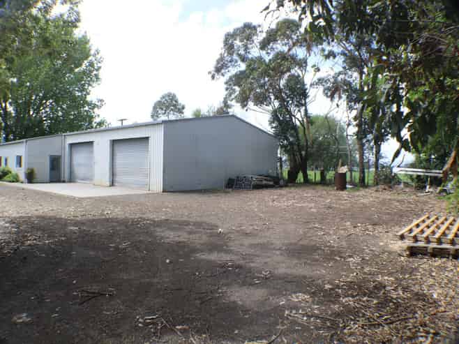 WAREHOUSE & SMART OFFICE - KAIRANGA
