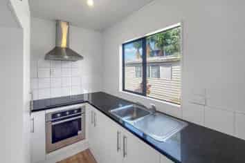 5 Macky Avenue, Mangere East