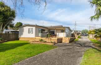 23 Karaka Road, Beachlands