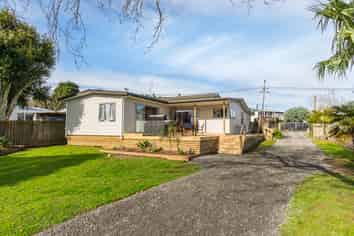 23 Karaka Road, Beachlands
