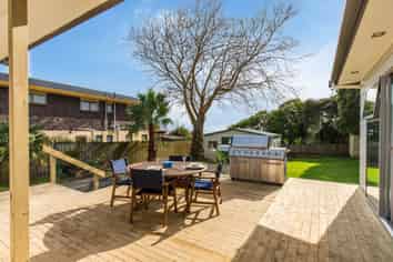 23 Karaka Road, Beachlands