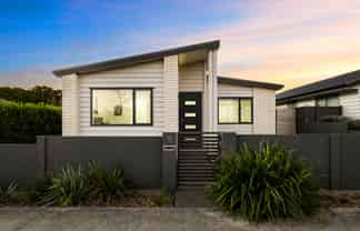 32 Karearea Avenue, Porirua