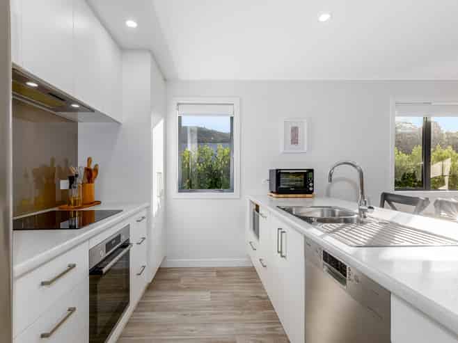 32 Karearea Avenue, Porirua