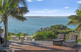577 Riddell Road, Glendowie