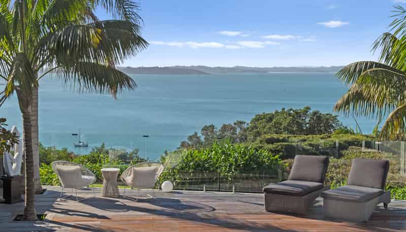 577 Riddell Road, Glendowie
