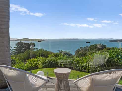 577 Riddell Road, Glendowie