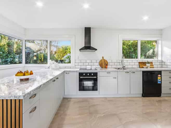 52 Orrick Crescent, Avondale